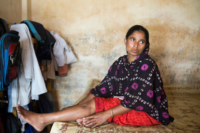 Firoza Begum, 44, came to Dhaka from Gaibandha district with her family, full of hope. She saw working in the garments industry as a way to support her family. While working as an operator for Hallmarks in the Rana Plaza building, she was caught in the disaster that saw more than 1,100 lives lost. Both of Firoza’s legs were injured in the accident.